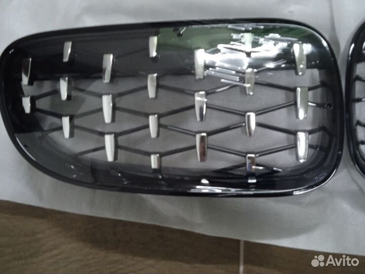 Декоративные решётки ноздри на bmw е92