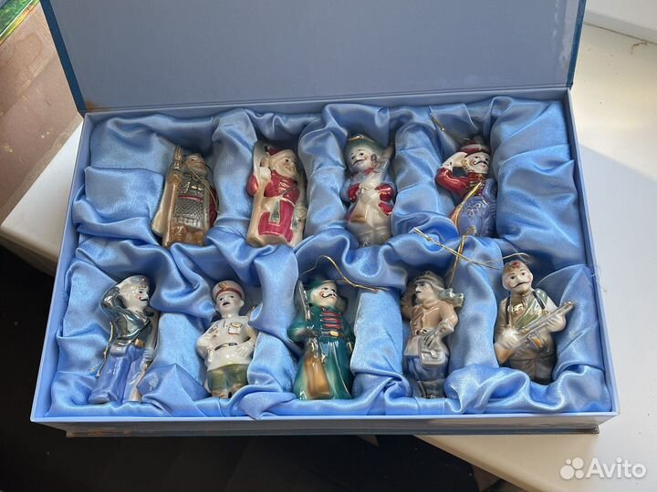 Фарфоровые елочные игрушки