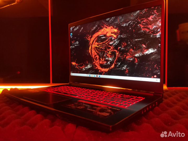 Игровой ноутбук MSI i7 9750h и GTX 1050Ti 8/256Gb
