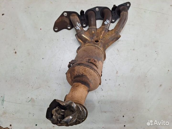 Коллектор выпускной Ford Focus 2 универсал 1.8
