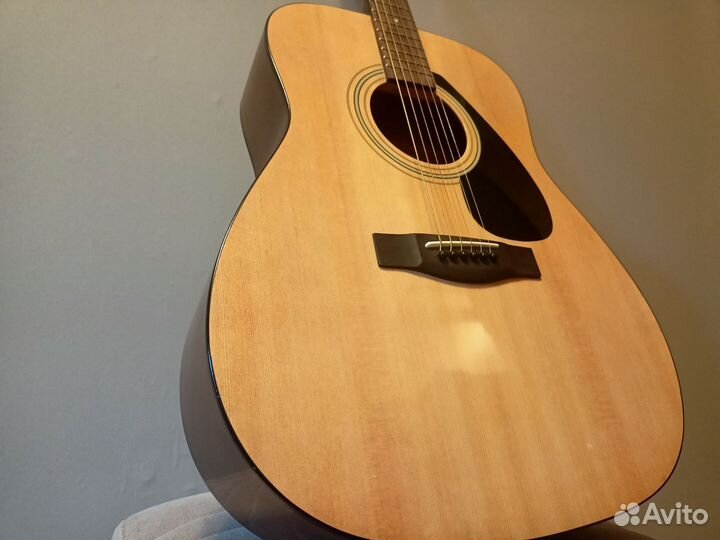 Yamaha f310 - Акустическая гитара с чехлом