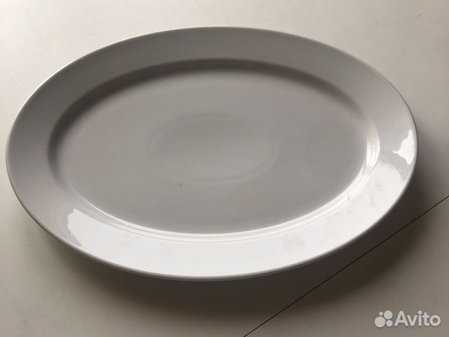 Фарфоровое блюдо Bashfarfor 36*25 белое