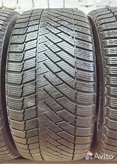 Continental ContiVikingContact 6 245/45 R17 99V