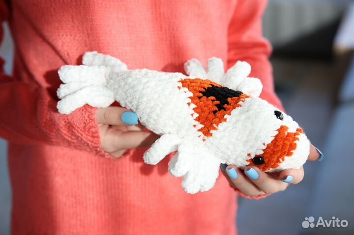 Вязаные игрушки ручной работы рыба Карп