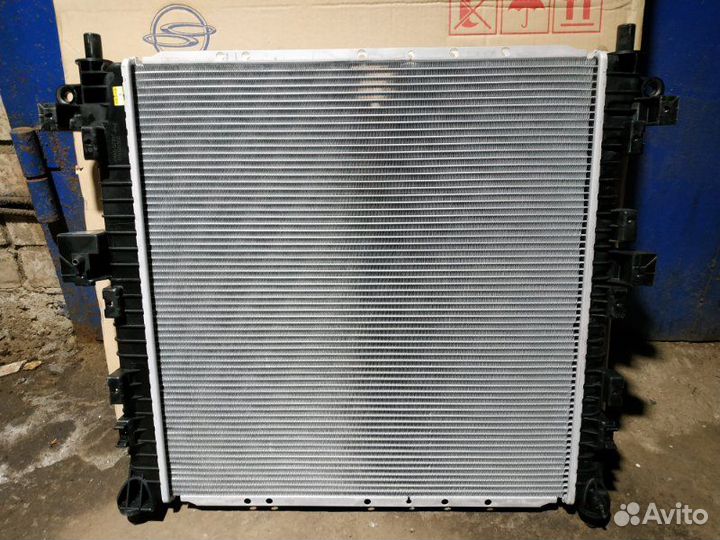 Радиатор охлаждения двигателя Ssang Yong Kyron