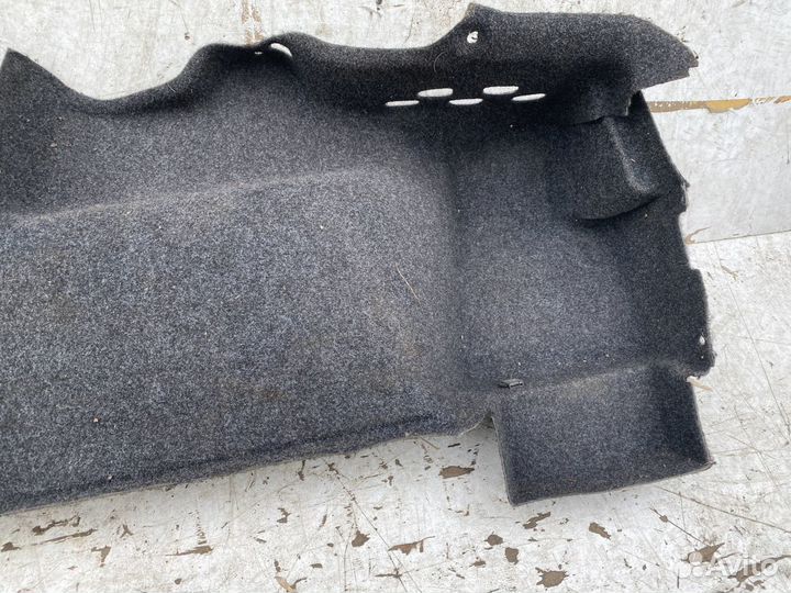 Volkswagen Passat B5+ Обшивка багажника левая