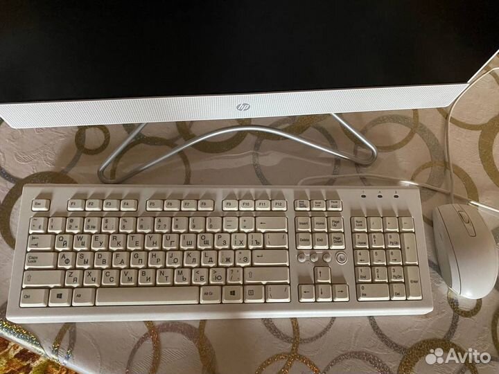 Моноблок HP-22-c0075 ur