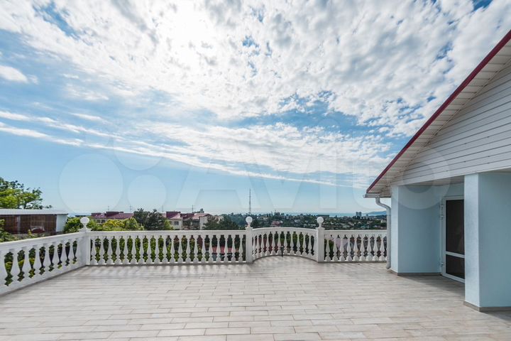 Дом 390 м² на участке 5 сот.