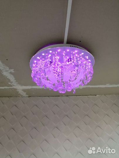 Люстра потолочная с пультом