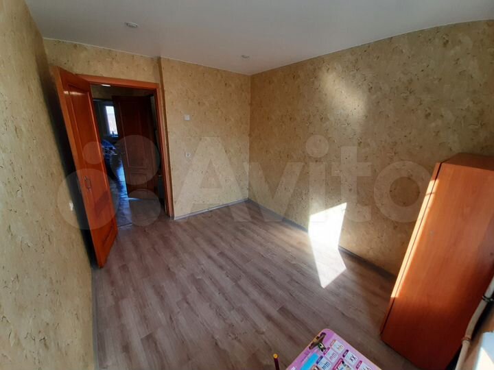 3-к. квартира, 60 м², 3/5 эт.