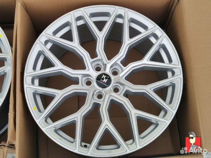 Комплект дисков Vossen HF-2 20x9 et30 5x112