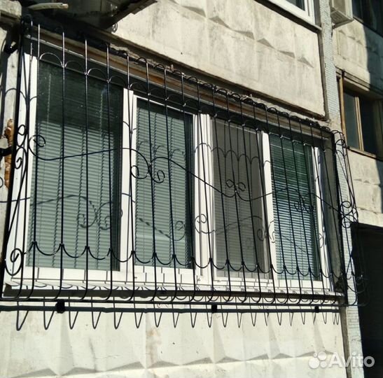 Решетки на окна на лоджии N 933