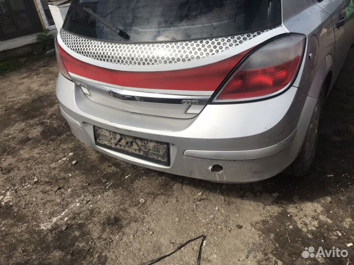 Крышка багажника Opel Astra H 5d