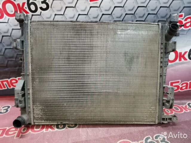 Радиатор охлаждения передний Renault Logan