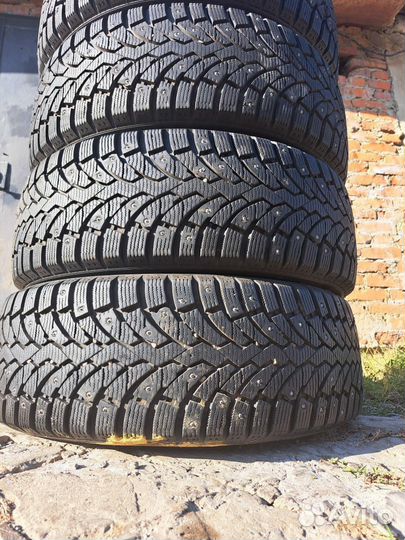 Formula Ice 215/55 R17 98T