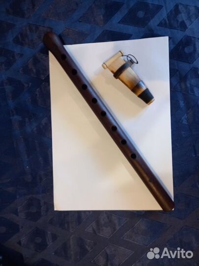 Армянский дудук с тростью и армянская свирель