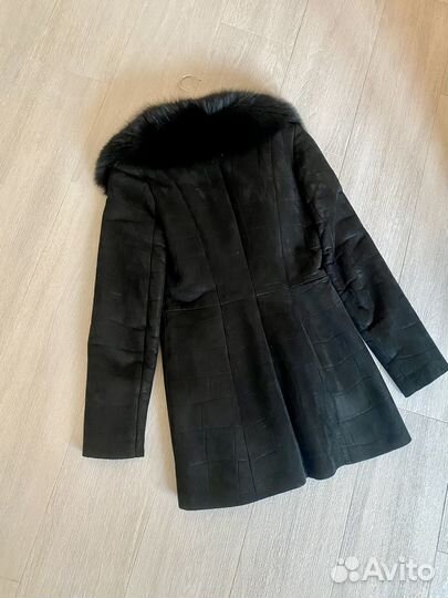 Дубленка из овчины с воротником из песца