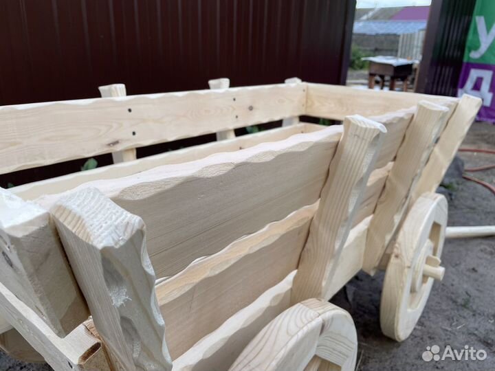 Тележка декоративная, клумба