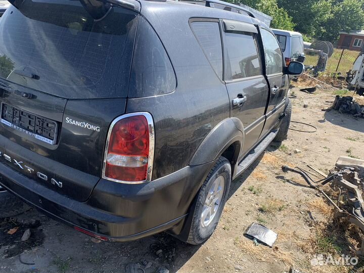 Задняя часть ssangyong rexton 2