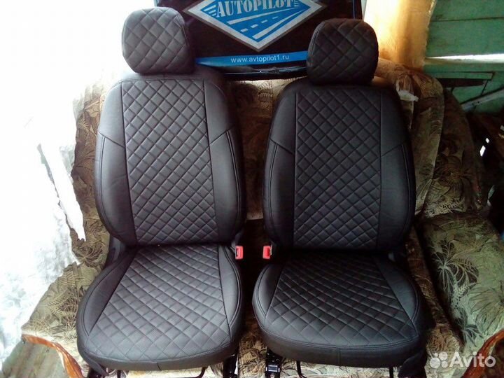 Чехлы на Hyundai Solaris 1 (экокожа с перфорацией)