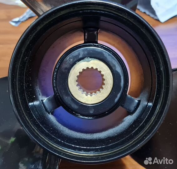 Винт правого вращения volvo SX (3X15 1/4X23)