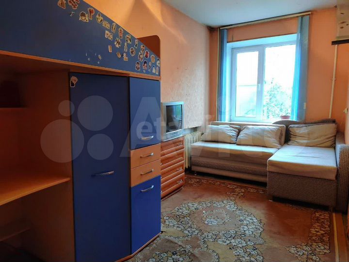 2-к. квартира, 45 м², 4/4 эт.