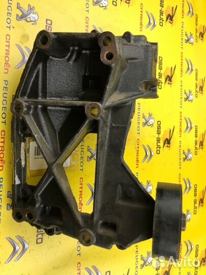 Опора генератора peugeot 307