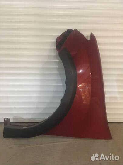 Крыло переднее левое Renault Sandero/Logan StepWay