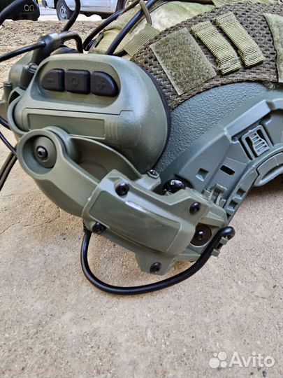 Военный шлем тактический