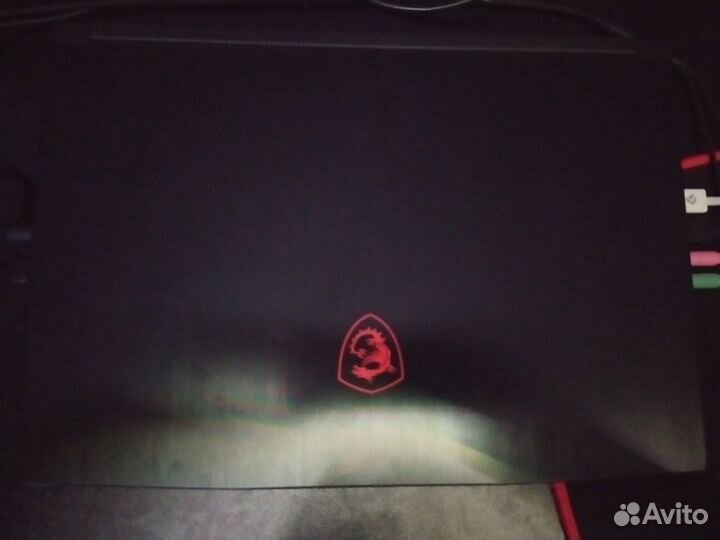 Продам игровой ноутбук msi