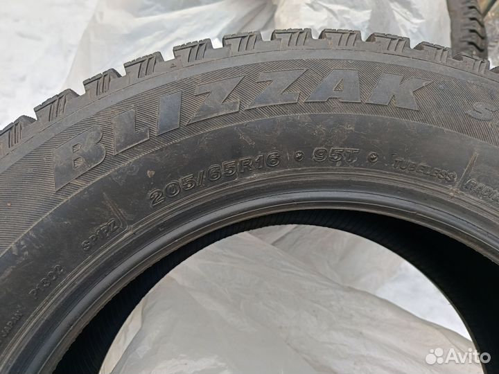 Резина зимняя на r 16 205 65