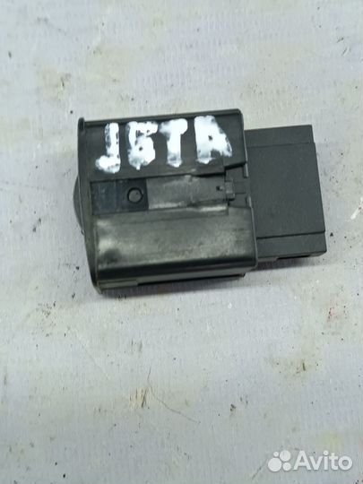 Регулятор света Volkswagen Jetta