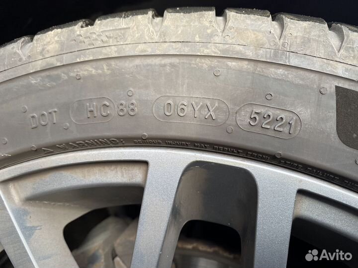 Michelin Pilot Sport 5 245/40 R18