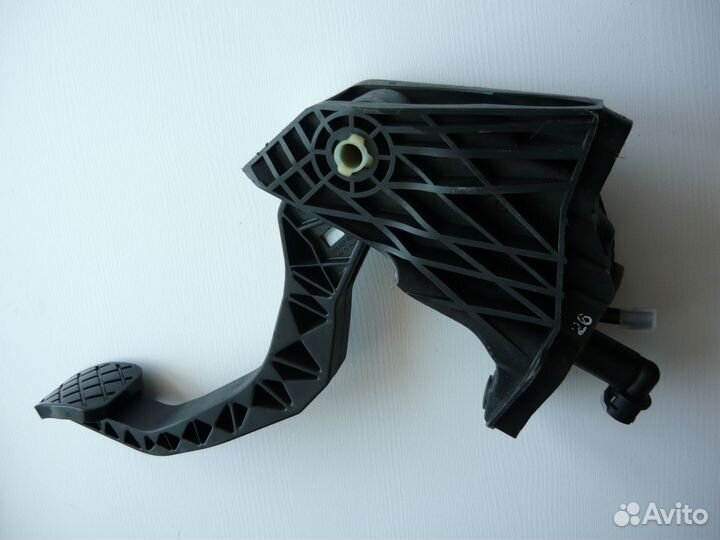 Новая педаль сцепления в сборе VW Polo V