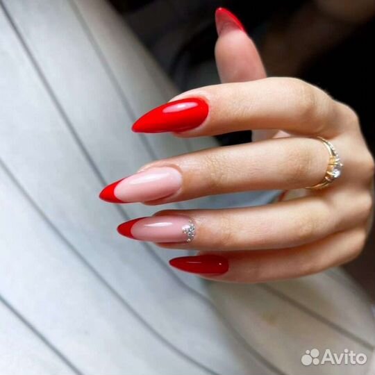 Покрытие Гель-лака, наращивание ногтей, педикюр