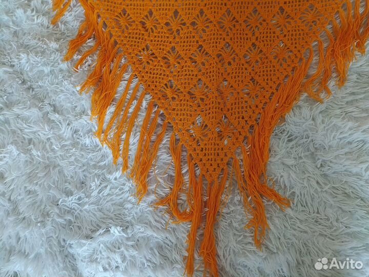 Шаль ажурная, новая. Апельсинка