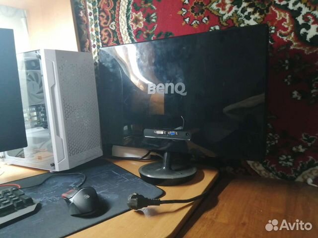 Монитор Benq 21