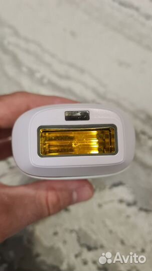 Фотоэпилятор Philips Lumea Essential Bri863/00