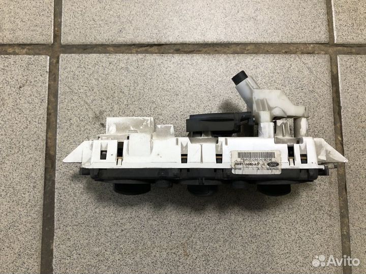 Блок управления печкой Ford Focus 2