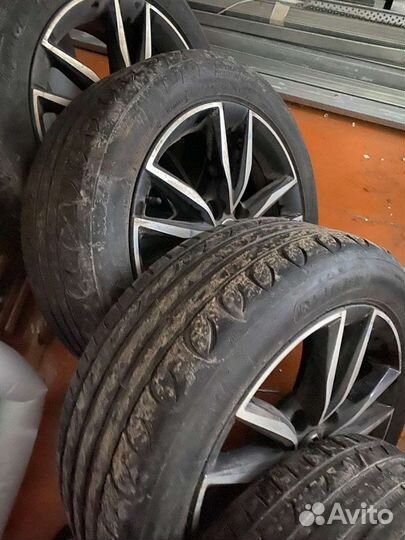 R17 колеса Toyota Camry 5на114.3 В Сборе 225/50/17