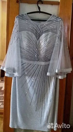 Нарядное платье