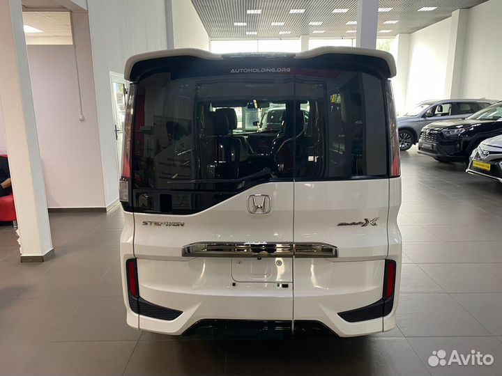 Honda Stepwgn 1.5 CVT, 2017, 93 900 км