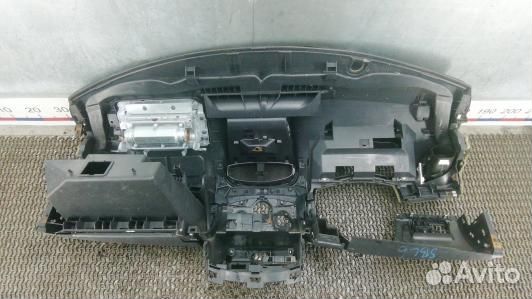 Панель приборов (торпедо) renault clio 3 (5BL06IS0