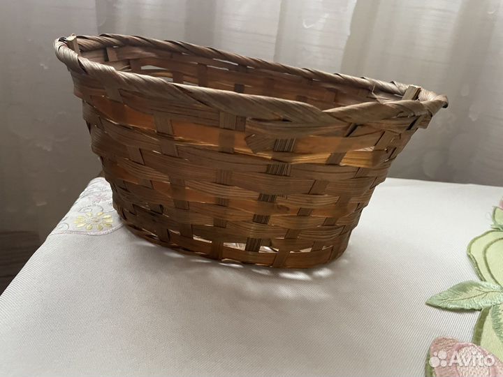 Корзина плетеная