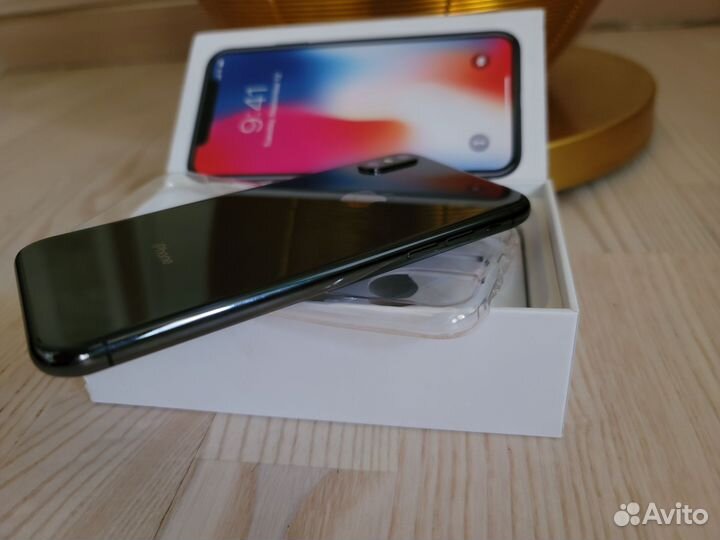 iPhone X, 256 ГБ