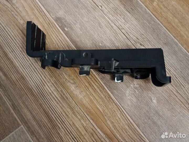 Заглушка фильтра салона