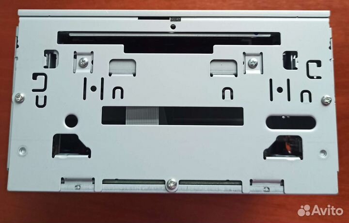 Штатная магнитола Mitsubishi pajero 4