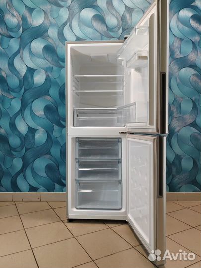 Холодильник Samsung 154 см