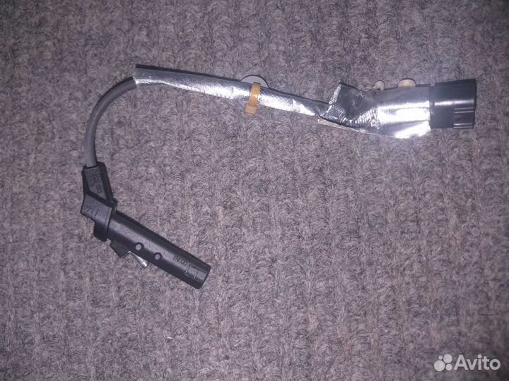 Датчик положения колен вала Land Rover Discovery