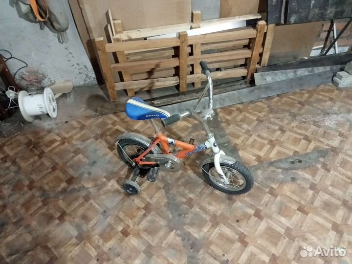 Детский трехколесный велосипед бу